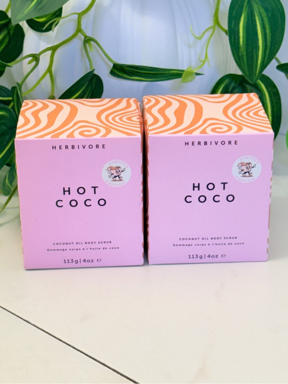 2 x Herbivore Hot Coco Coconut Oil Body Scrub - Limited Edition - NEW & SEALED - Picture 2 of 4